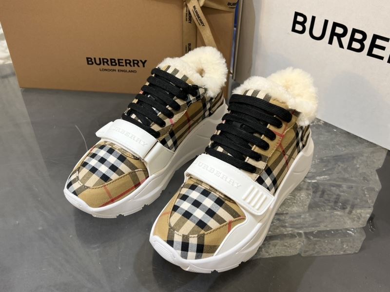 Burberry Low Shoes